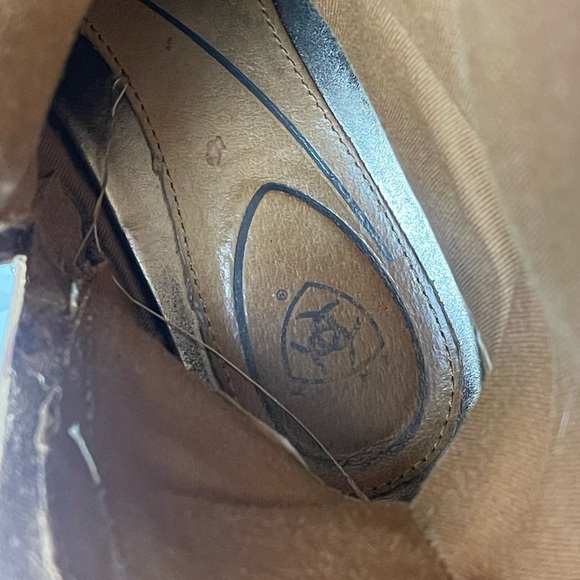 Preloved ARIAT York Boots Size 7B - Picture 14 of 17